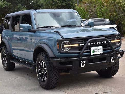 Certified 2022 Ford Bronco Outer Banks AWD/4WD image 4