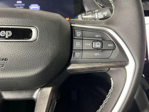 New 2026 Jeep Grand Cherokee L Limited image 24