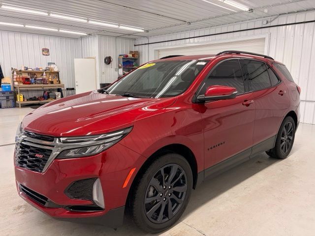 Used 2023 Chevrolet Equinox RS w/ RS Leather Package FWD image 3