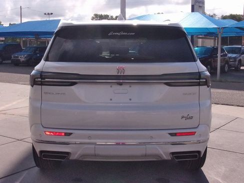 Used 2025 Buick Enclave Avenir w/ Trailering Package, 5000 lbs. image 16