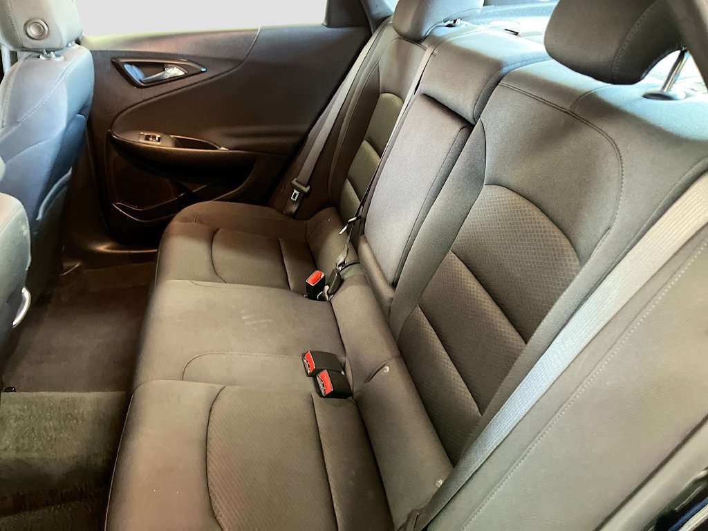 Used 2025 Chevrolet Malibu LT FWD image 23