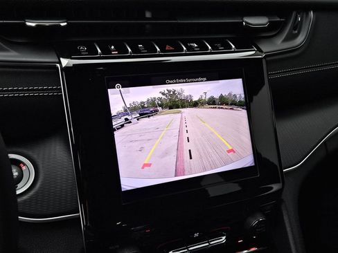 New 2026 Jeep Grand Cherokee Laredo AWD/4WD image 19