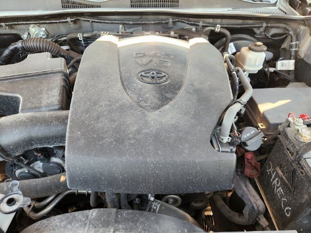 Used 2020 Toyota Tacoma SR5 w/ Technology Package AWD/4WD image 21