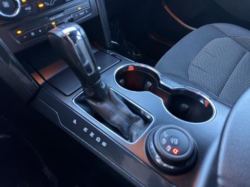 Certified 2017 Ford Explorer XLT image 28