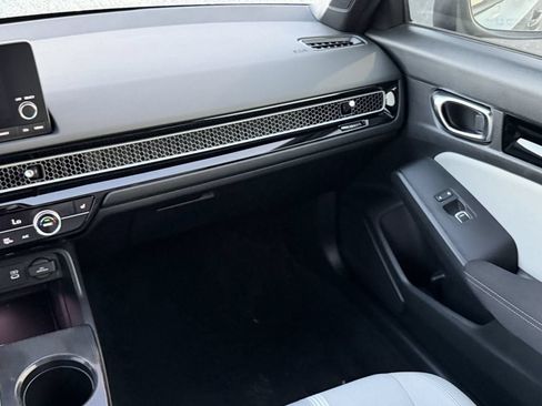 Used 2025 Honda Civic Sport image 16