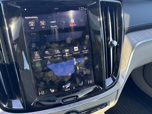 Used 2022 Volvo S60 B5 Inscription w/ Advanced Package image 22