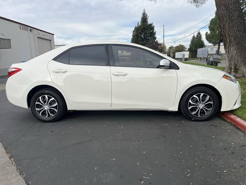Used 2016 Toyota Corolla L image 14