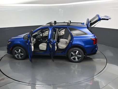 Used 2023 Kia Sorento S w/ Panoramic Sunroof Package FWD image 17