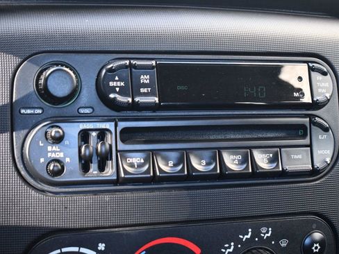 Used 2002 Dodge Dakota Sport image 16