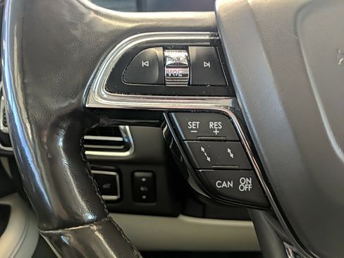 Used 2019 Lincoln Navigator L Black Label w/ Cargo Package image 16