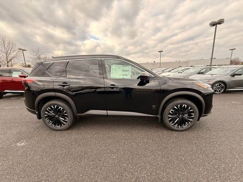 New 2026 Nissan Rogue SV image 4