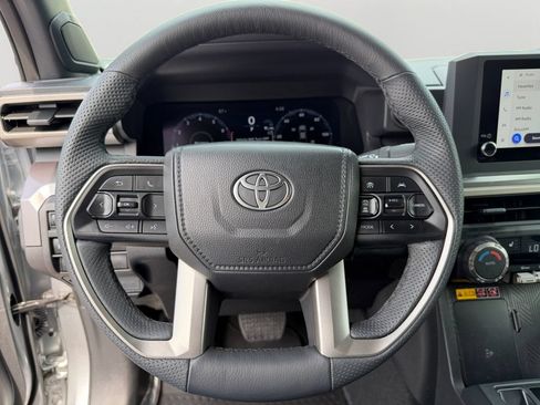 Certified 2025 Toyota Tacoma TRD Off-Road w/ TRD Off Road Upgrade Package AWD/4WD image 19