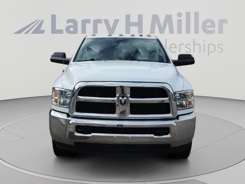 Used 2016 RAM 3500 Tradesman w/ Chrome Appearance Group RWD image 8