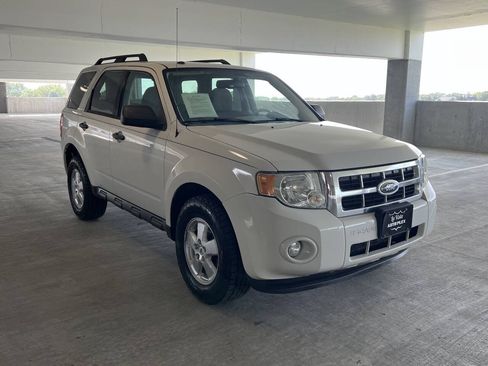 Used 2009 Ford Escape XLT AWD/4WD image 11