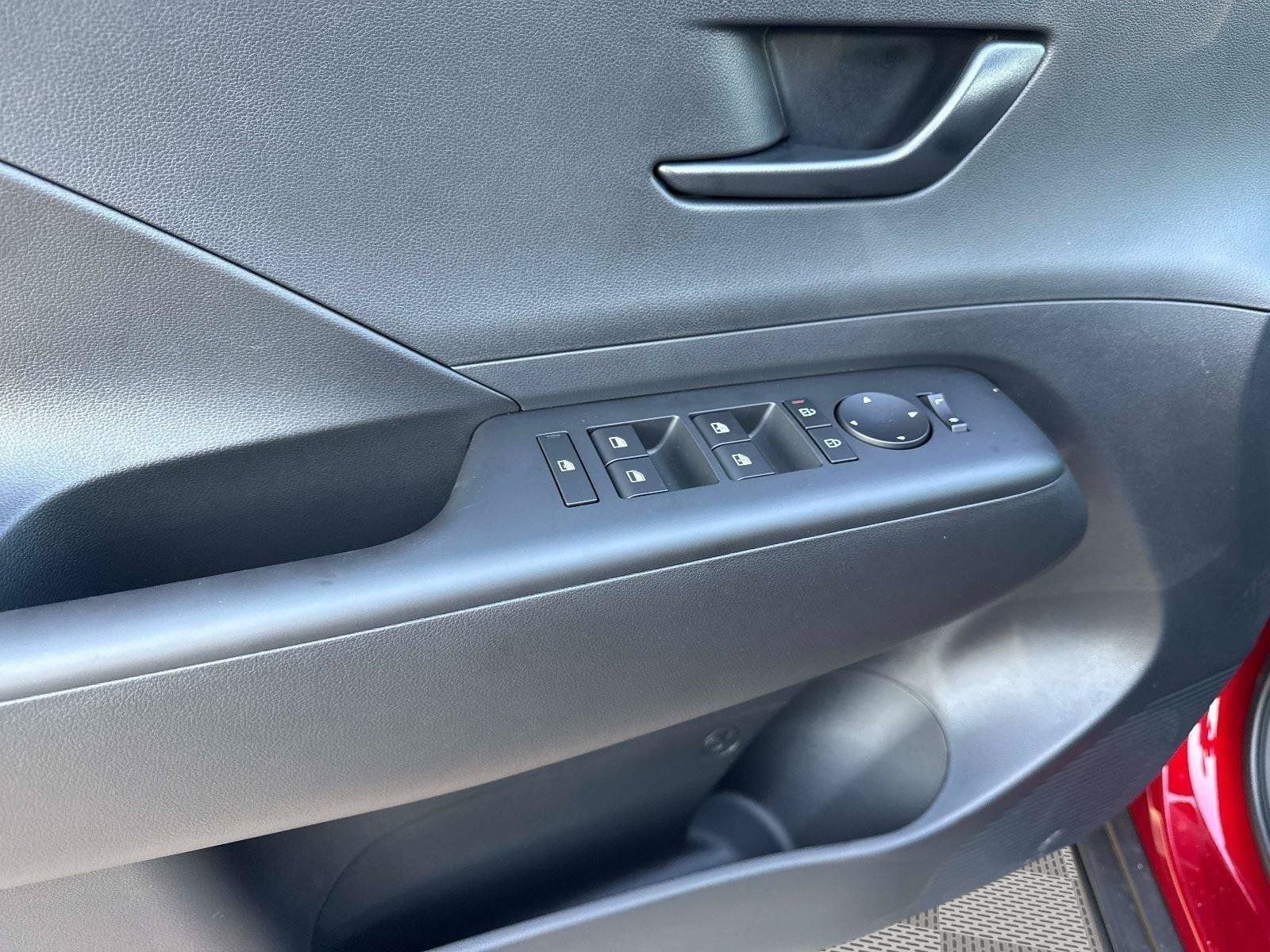 Used 2026 Hyundai Kona SEL Sport AWD/4WD image 22