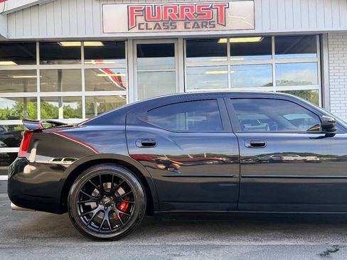 Used 2006 Dodge Charger SRT8 w/ SRT Option Group III RWD image 10