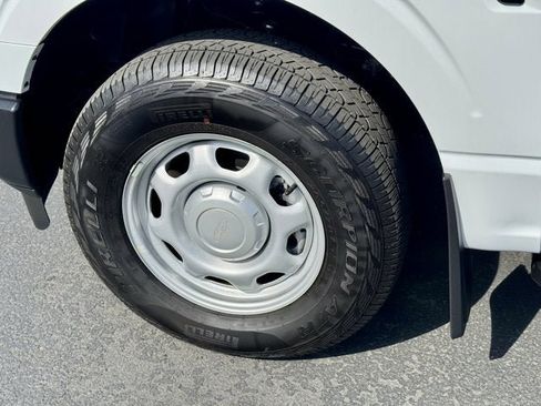 Used 2023 Ford F150 XL w/ Trailer Tow Package image 8