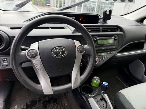 Used 2014 Toyota Prius C Two FWD image 15