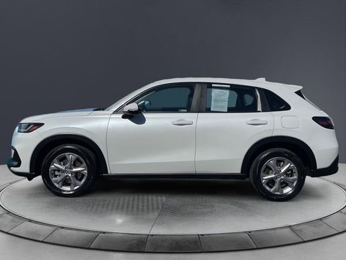 Used 2023 Honda HR-V LX image 2