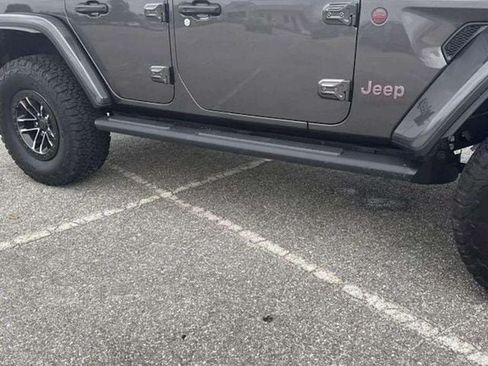 Used 2026 Jeep Wrangler Unlimited Rubicon AWD/4WD image 18