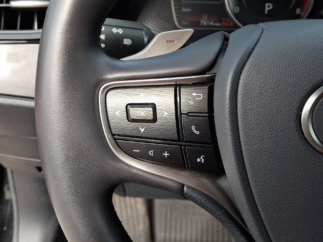 Used 2025 Lexus ES 350 w/ Premium Package FWD image 7