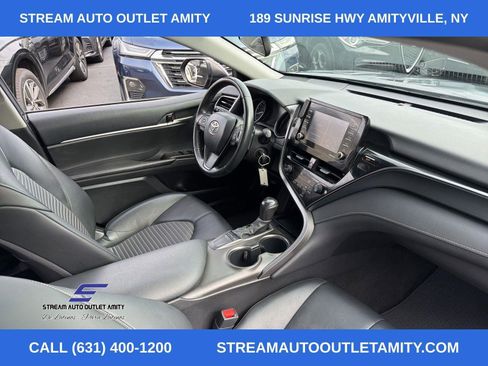 Used 2022 Toyota Camry SE FWD image 13