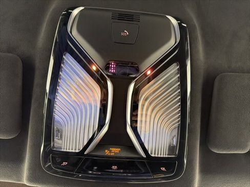 Used 2025 BMW M8 Competition image 25