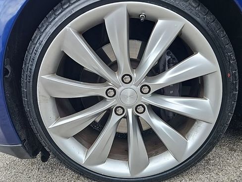 Used 2015 Tesla Model S 85D image 9