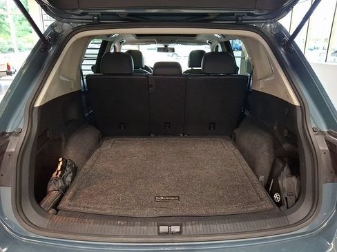 Used 2020 Volkswagen Tiguan SE w/ Panoramic Sunroof Package AWD/4WD image 27