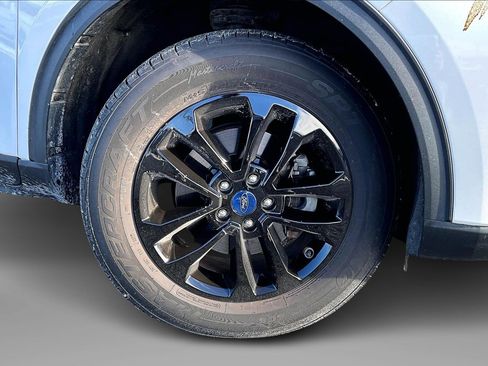 Used 2020 Ford Escape SE image 9