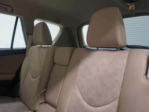 Used 2012 Toyota RAV4 FWD w/ Value Pkg image 13