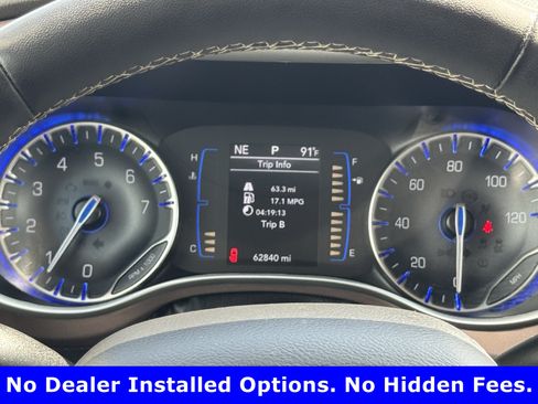 Used 2023 Chrysler Voyager LX FWD image 14