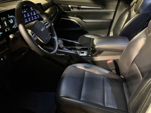 Used 2025 Kia Telluride S AWD/4WD image 5