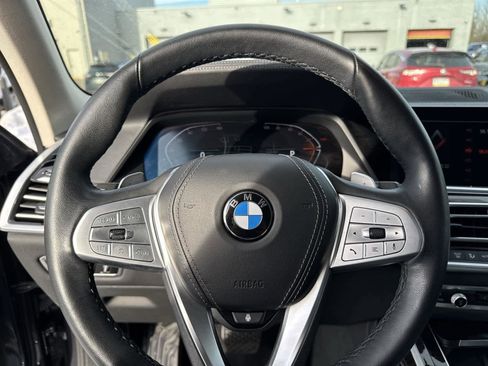 Used 2021 BMW X7 xDrive40i w/ Cold Weather Package image 17
