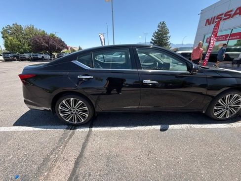 Certified 2023 Nissan Altima 2.5 SL AWD/4WD image 4