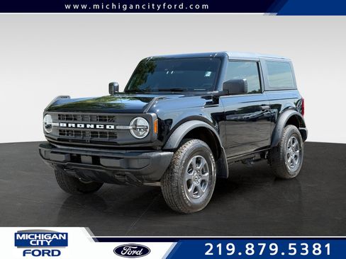 Used 2025 Ford Bronco 2-Door AWD/4WD image 1