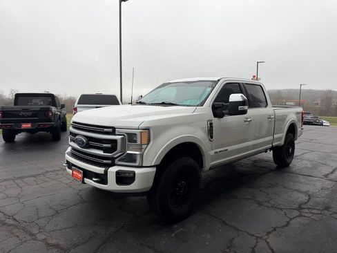 Used 2022 Ford F350 Platinum w/ Tremor Off-Road Package image 7