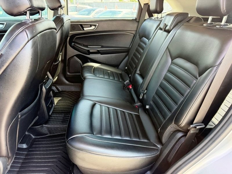 Used 2022 Ford Edge SEL AWD/4WD image 14