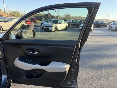 New 2026 Honda HR-V EX-L image 15