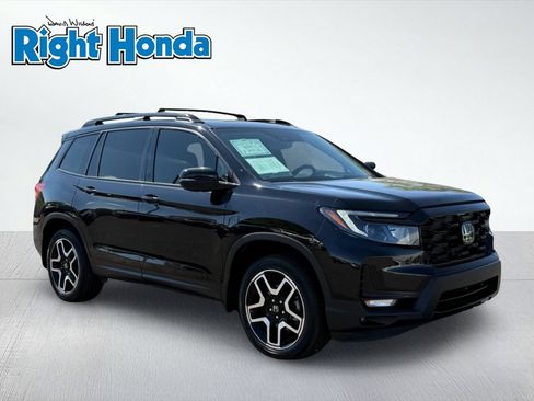 Used 2023 Honda Passport Elite image 11