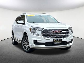 Used 2023 GMC Terrain Denali video 2
