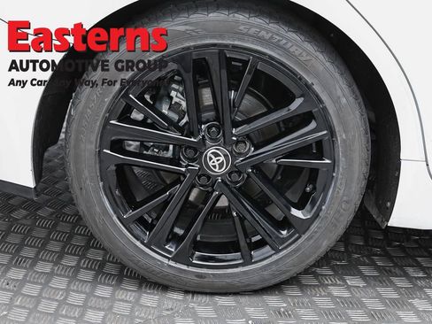 Used 2025 Toyota Camry SE w/ Convenience Package FWD image 31