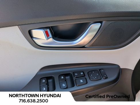 Certified 2023 Hyundai Kona SEL w/ Convenience Package AWD/4WD image 33