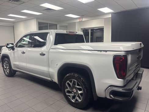 Used 2023 GMC Sierra 1500 SLT image 5