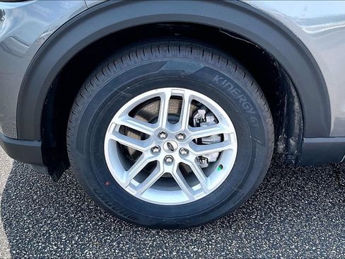 New 2026 Ford Explorer Active w/ Active Comfort Package RWD image 12