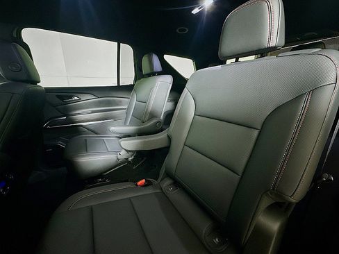 Used 2024 Chevrolet Traverse Z71 w/ Enhanced Driving Package image 20