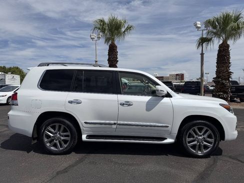 Used 2014 Lexus LX 570 4WD w/ Luxury Package image 7
