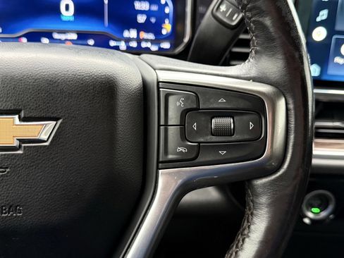 Used 2022 Chevrolet Silverado 1500 LT AWD/4WD image 32
