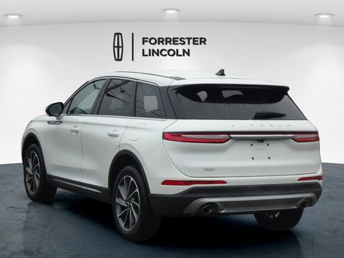 Used 2023 Lincoln Corsair AWD w/ Equipment Group 101A image 5