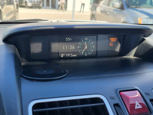 Used 2017 Subaru Forester 2.5i w/ Alloy Wheel Package image 34